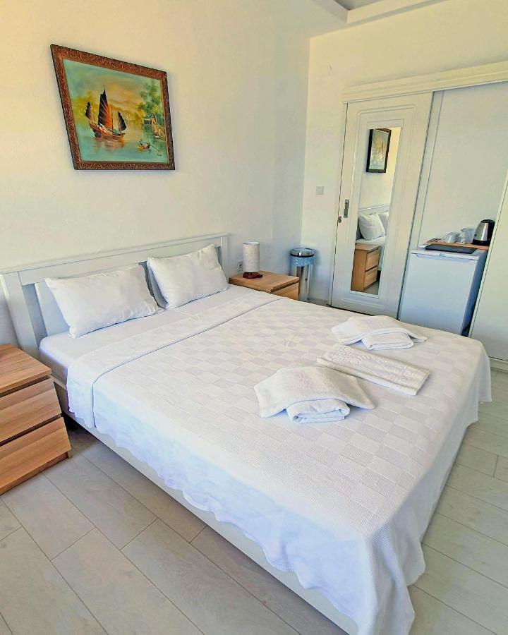 Midilli Konak Foça Luaran gambar