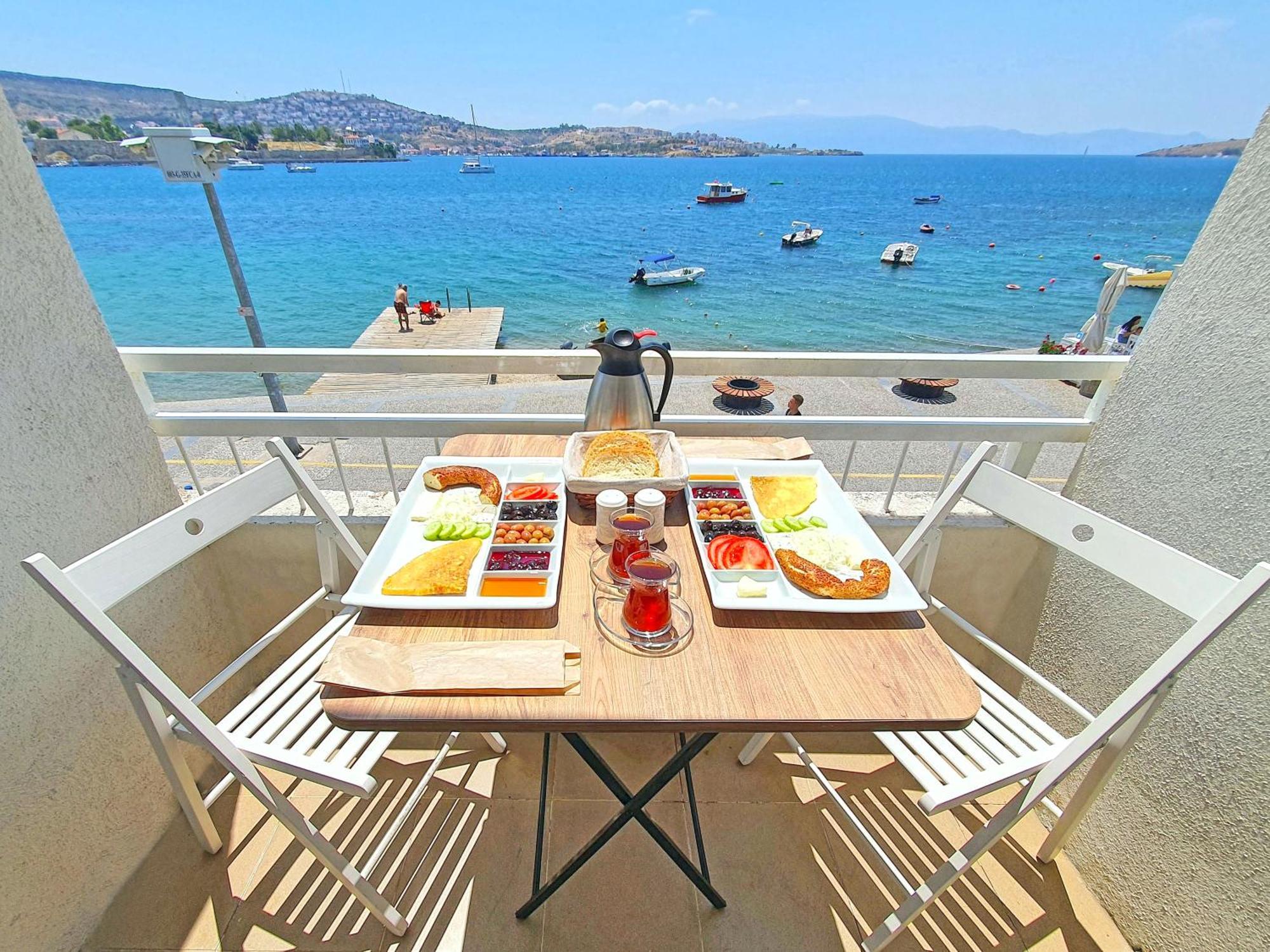 Midilli Konak Foça Luaran gambar
